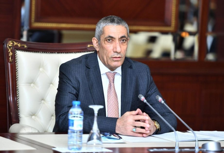 Deputat: “Bu gün 300-500 min evdən bələdiyyələr vergi yığa bilmir”