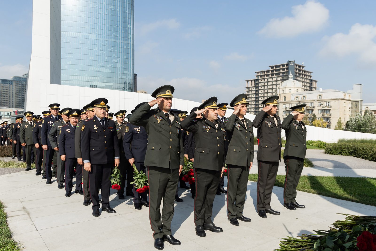 DİN-in şəxsi heyəti Zəfər parkını ziyarət edib