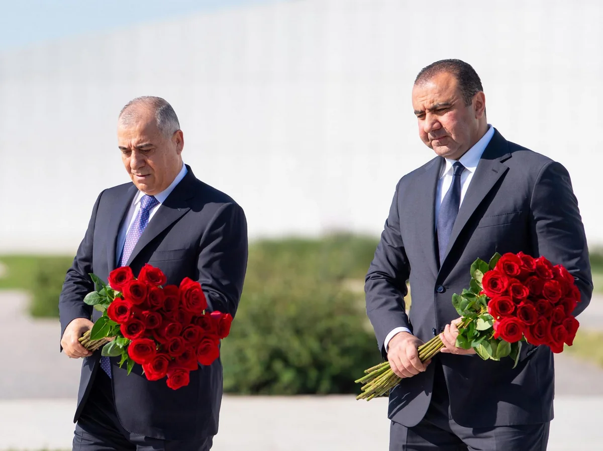 DTX və XKX rəisləri Zəfər parkını ziyarət ediblər