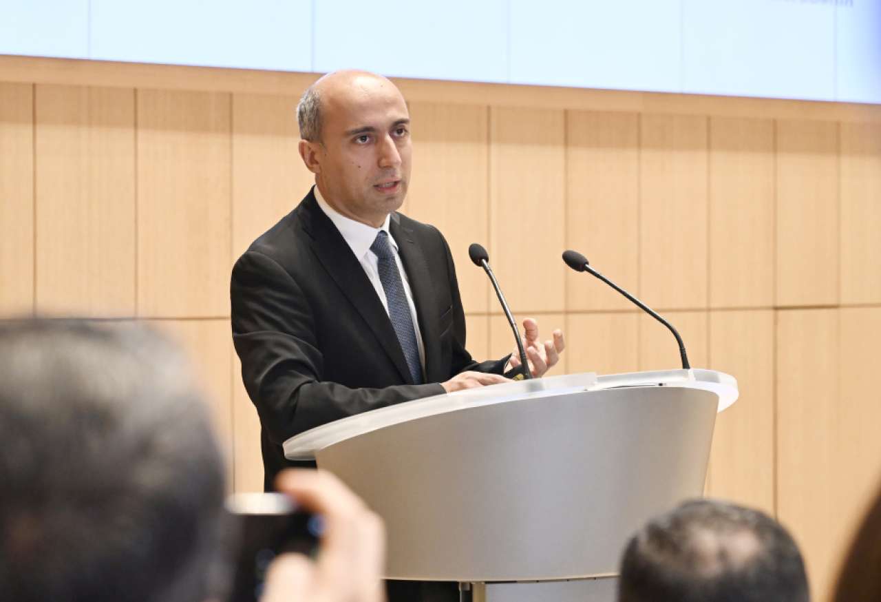Emin Əmrullayev: 500 xarici tələbə Azərbaycanda təhsil alacaq