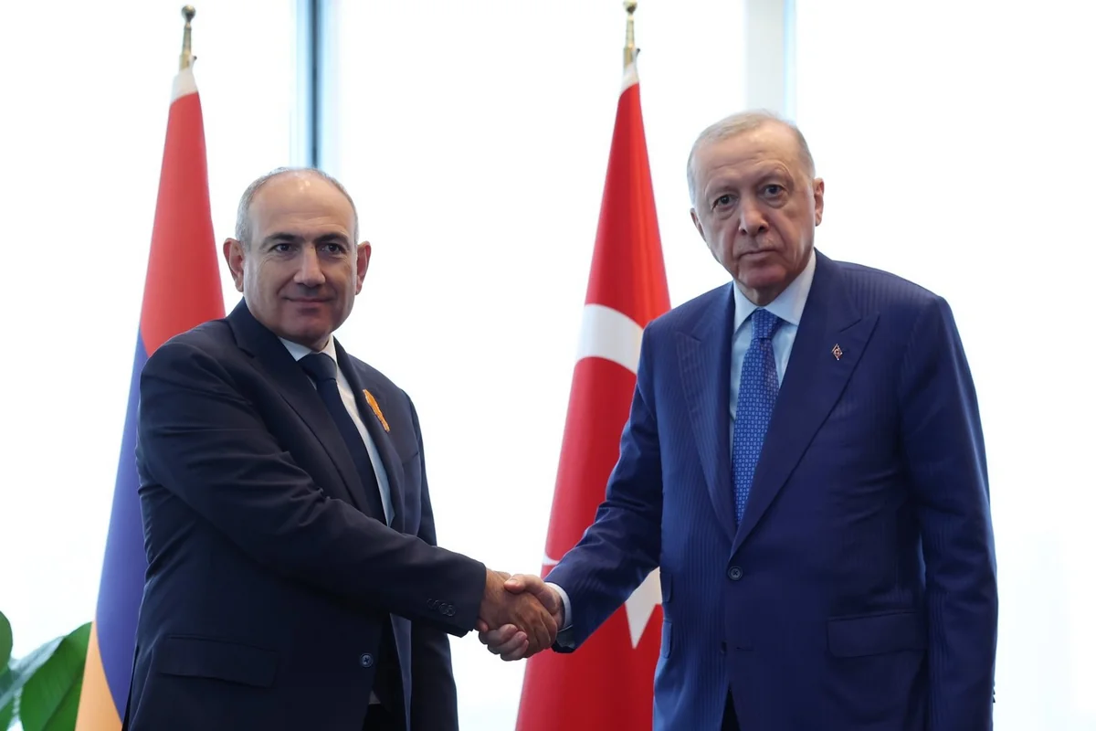 Ərdoğan Paşinyanla görüşüb - YENİLƏNİB