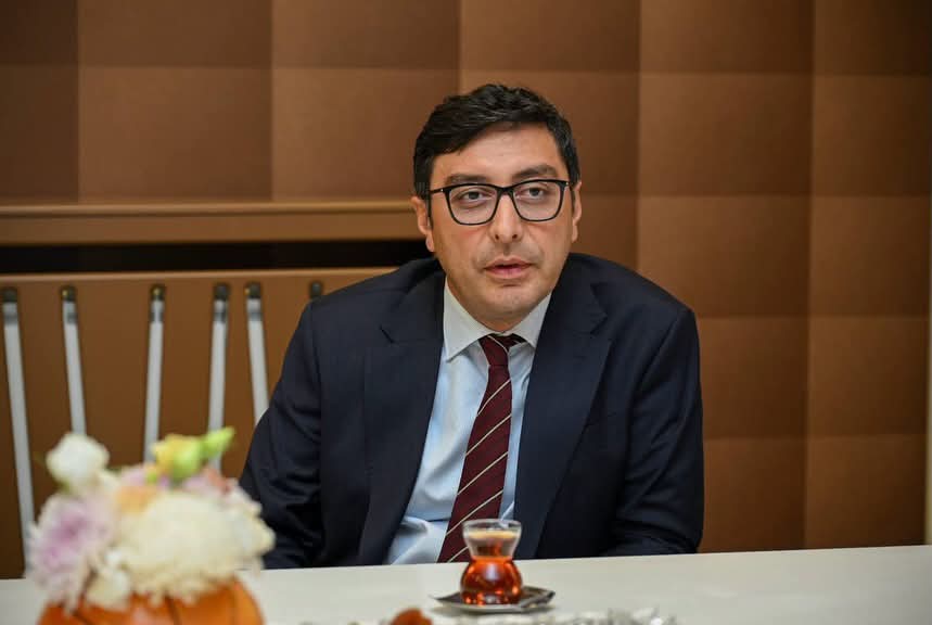 Fərid Qayıbov Dünya Minifutbol Federasiyasının prezidenti ilə görüşüb