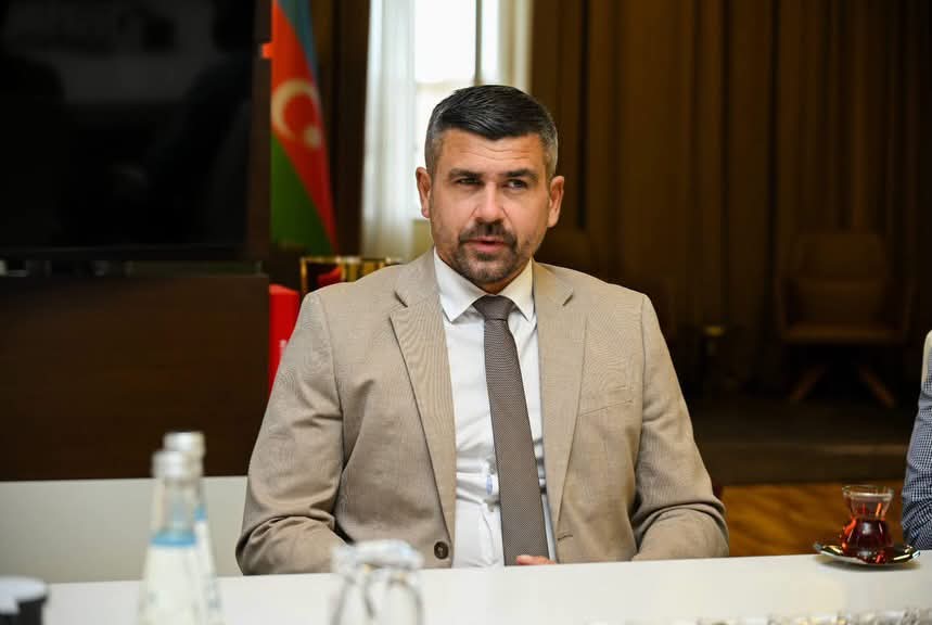 Fərid Qayıbov Dünya Minifutbol Federasiyasının prezidenti ilə görüşüb