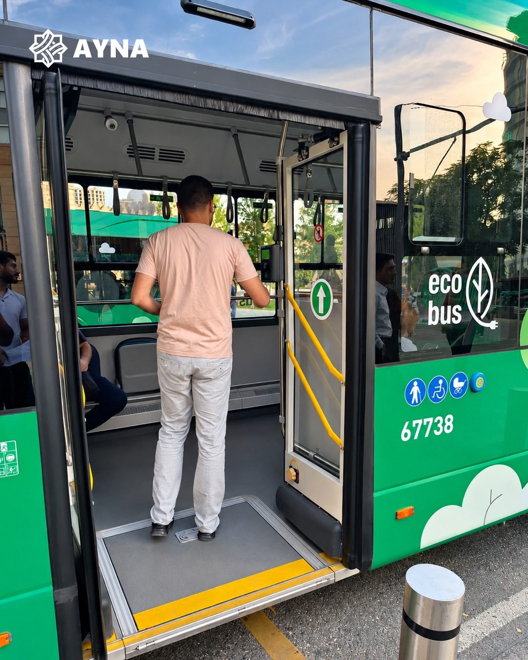 M2 nömrəli ekspres avtobuslara ikinci validator quraşdırılıb
