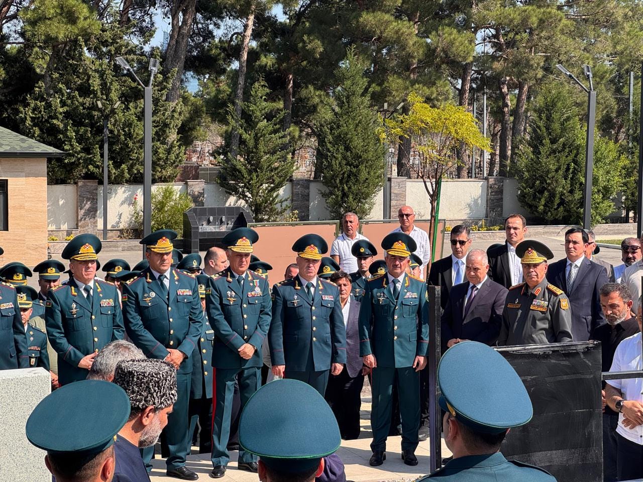 General-mayor İsgəndər Allahverdiyev son mənzilə yola salınıb
