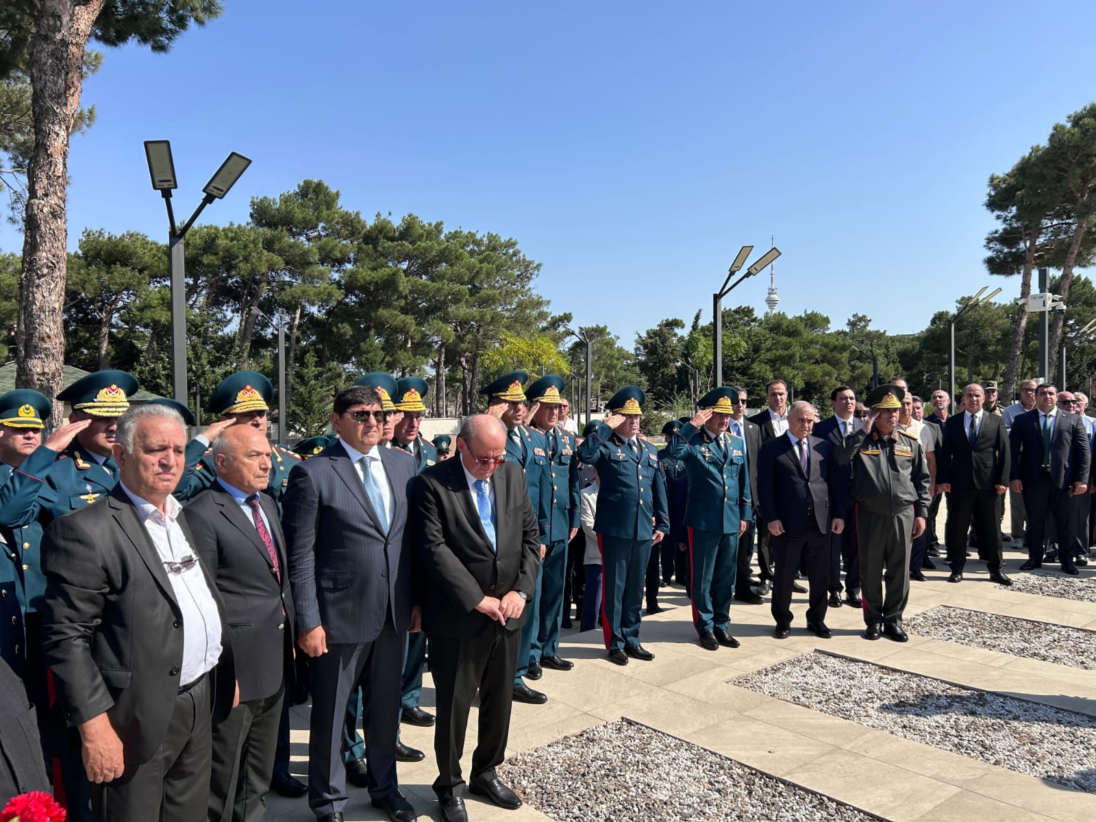 General-mayor İsgəndər Allahverdiyev son mənzilə yola salınıb