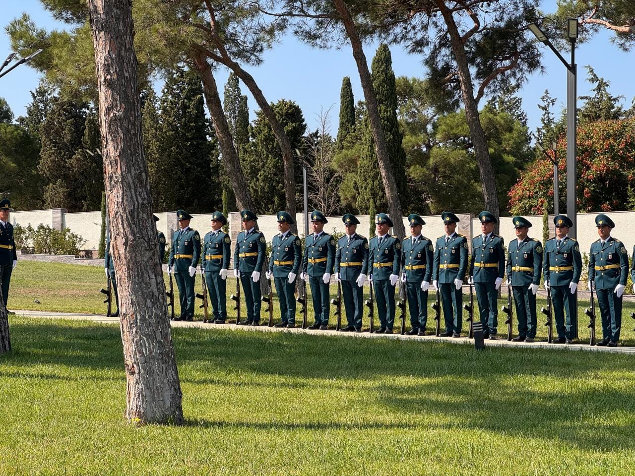 General-mayor İsgəndər Allahverdiyev son mənzilə yola salınıb
