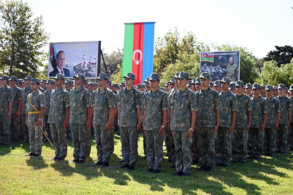 Heydər Əliyev adına Hərbi İnstitutda andiçmə mərasimi keçirilib - VİDEO
