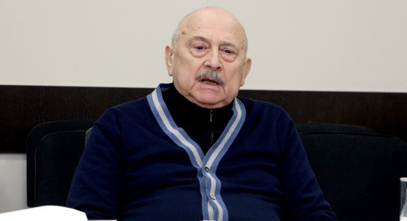 İlham Əliyev Aleksandr Şarovskinin vəfatı ilə bağı nekroloq imzalayıb