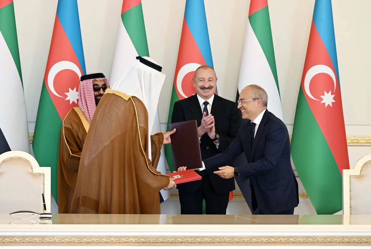 İlham Əliyev Birləşmiş Ərəb Əmirliklərinin milli təhlükəsizlik müşavirini qəbul etdi