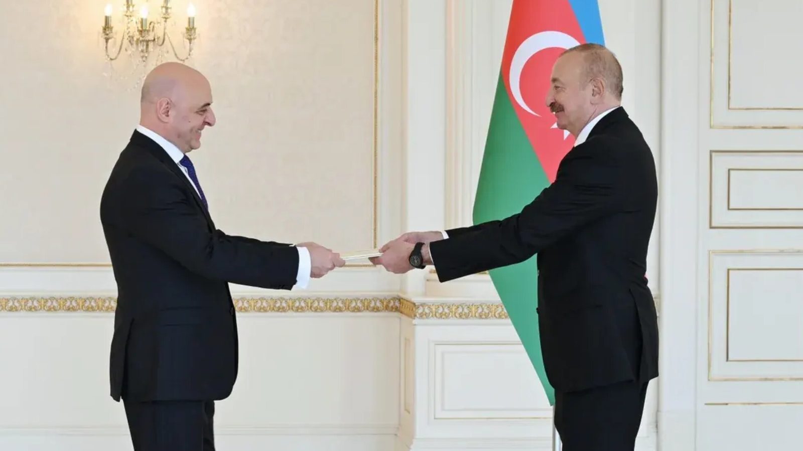 İlham Əliyev Gürcüstanın Azərbaycanda yeni təyin olunmuş səfirini qəbul edib