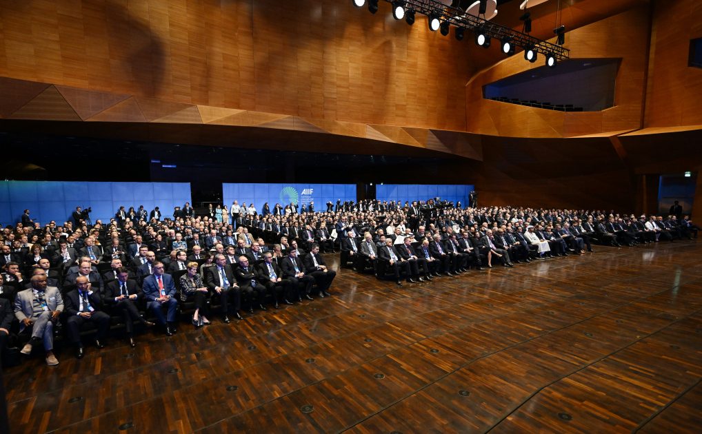 İlham Əliyev II Azərbaycan Beynəlxalq İnvestisiya Forumunda iştirak edib - YENİLƏNİB - CANLI
