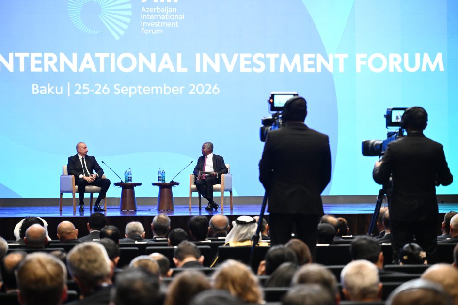İlham Əliyev II Azərbaycan Beynəlxalq İnvestisiya Forumunda iştirak edib - YENİLƏNİB - CANLI