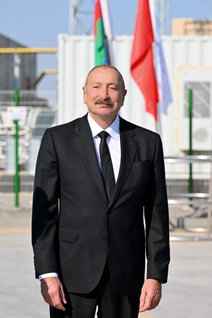 İlham Əliyev "Qobustan" Günəş Elektrik Stansiyasının açılışında iştirak edib