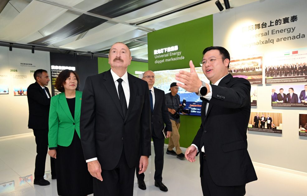 İlham Əliyev "Qobustan" Günəş Elektrik Stansiyasının açılışında iştirak edib