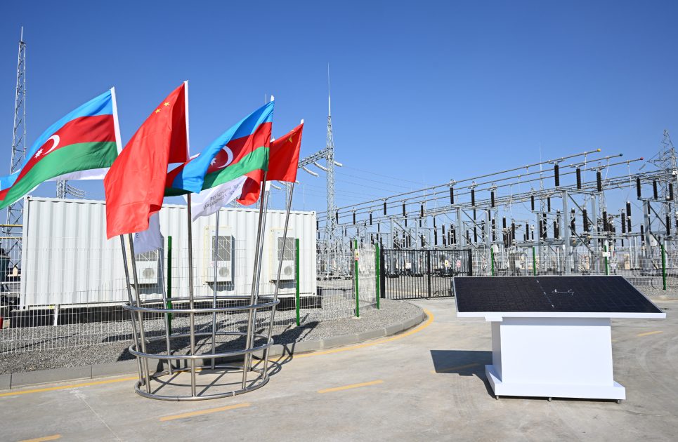 İlham Əliyev "Qobustan" Günəş Elektrik Stansiyasının açılışında iştirak edib