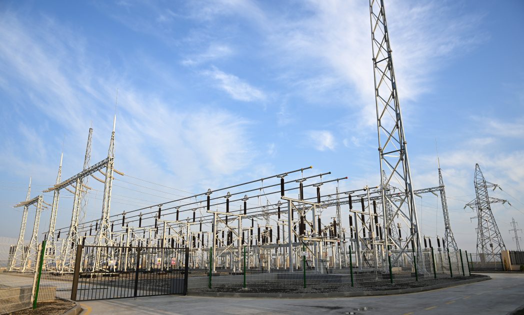 İlham Əliyev "Qobustan" Günəş Elektrik Stansiyasının açılışında iştirak edib