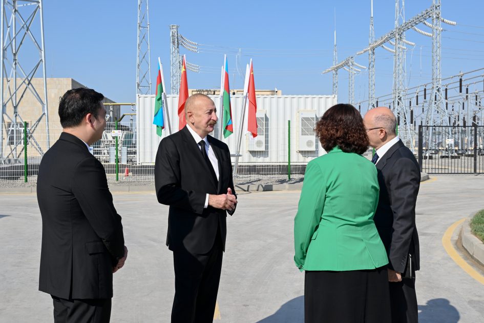 İlham Əliyev "Qobustan" Günəş Elektrik Stansiyasının açılışında iştirak edib
