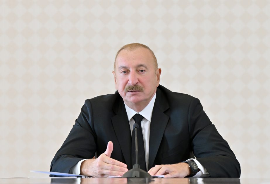  İlham Əliyev: Yeni proqram regionların sosial-iqtisadi inkişafına dair gündəliyimizi əks etdirir