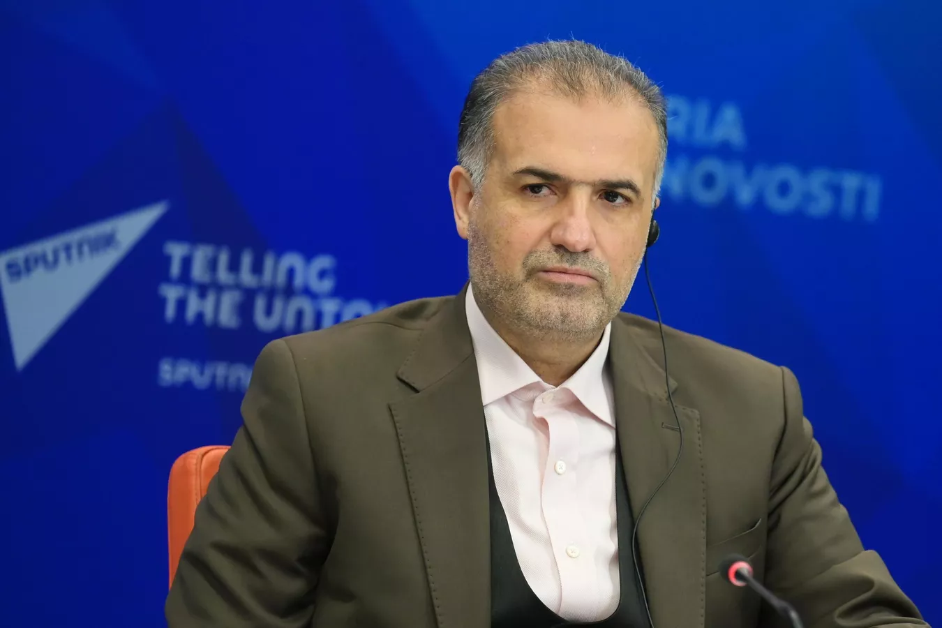 İran səfiri: Hörmüz boğazının yeni statusunu İran və Oman müəyyənləşdirəcək