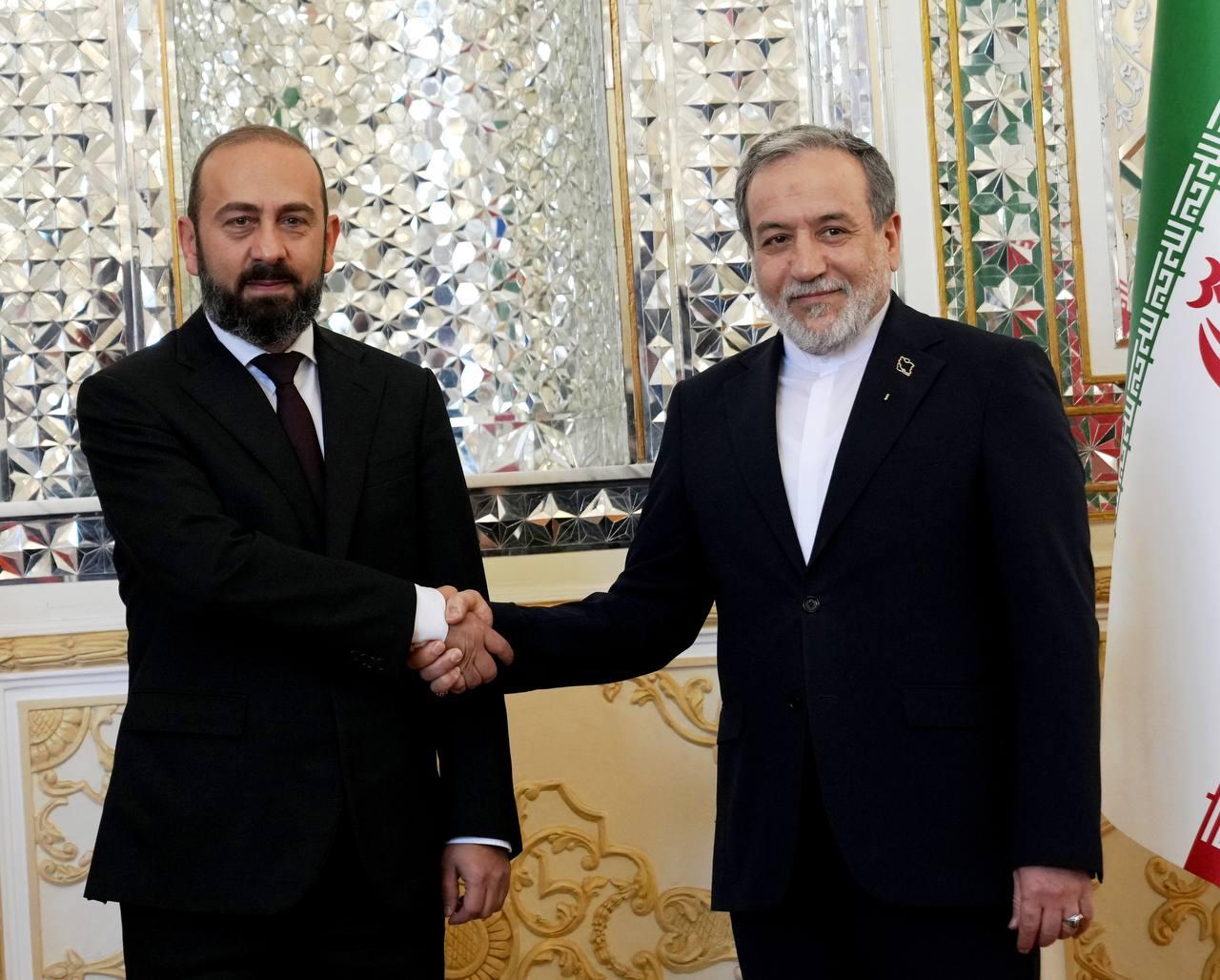 İran və Ermənistan XİN rəhbərləri görüşüb