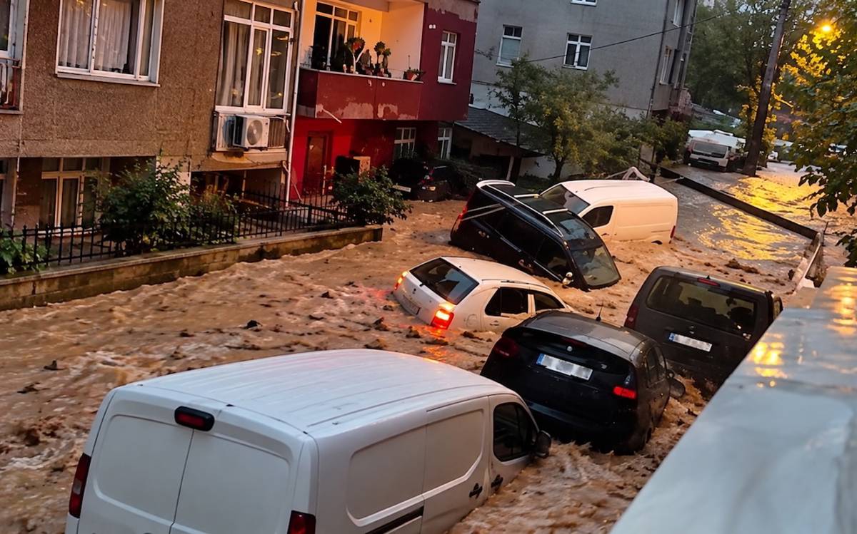 İstanbulda köməksiz qalan 3055 nəfər xilas edilib