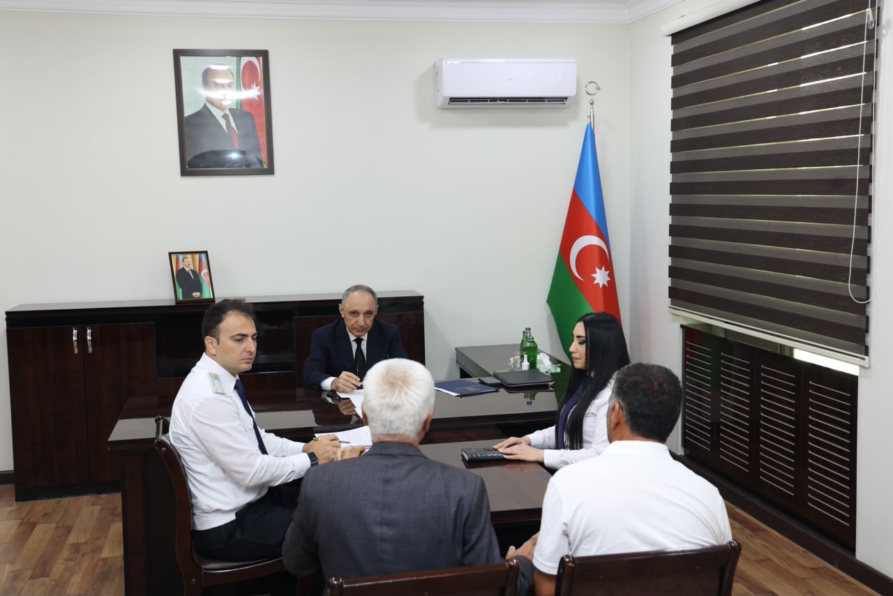 Kamran Əliyev Şamaxıda vətəndaşları qəbul edib