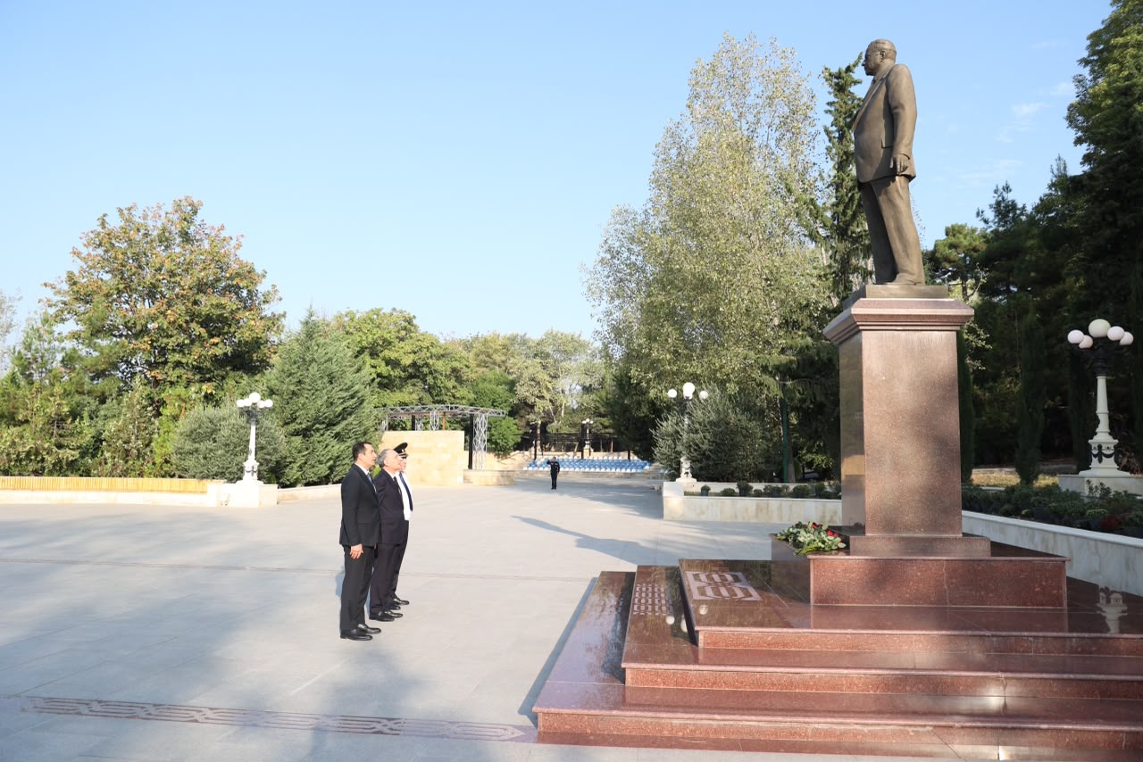 Kamran Əliyev Şamaxıda vətəndaşları qəbul edib