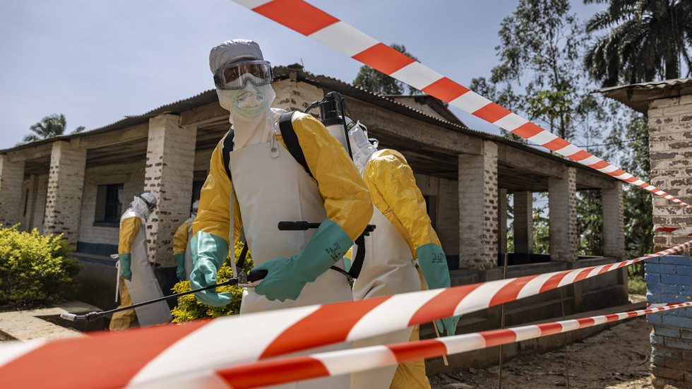 Keniyada 20 Ebola təmaslısı karantindən azad edilib