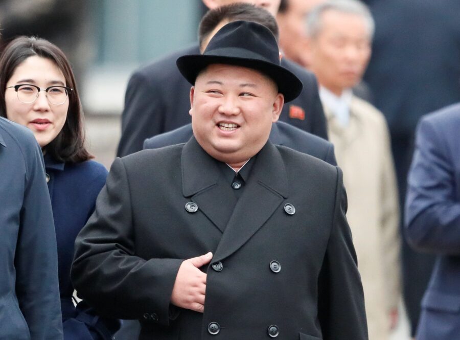 Kim Çen In yeni açılan körpü ilə Çinə səfər edib
