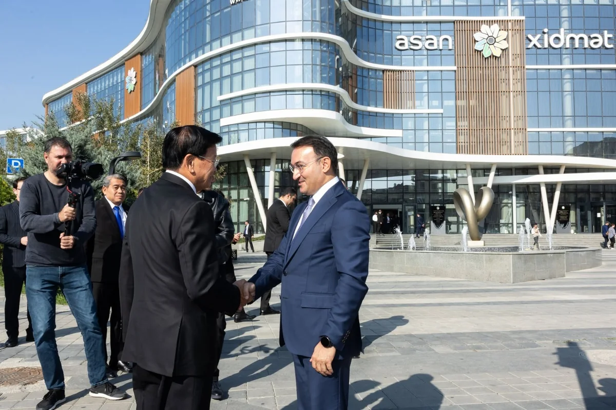 Laos Prezidenti "ASAN xidmət" mərkəzinin fəaliyyəti ilə tanış olub
