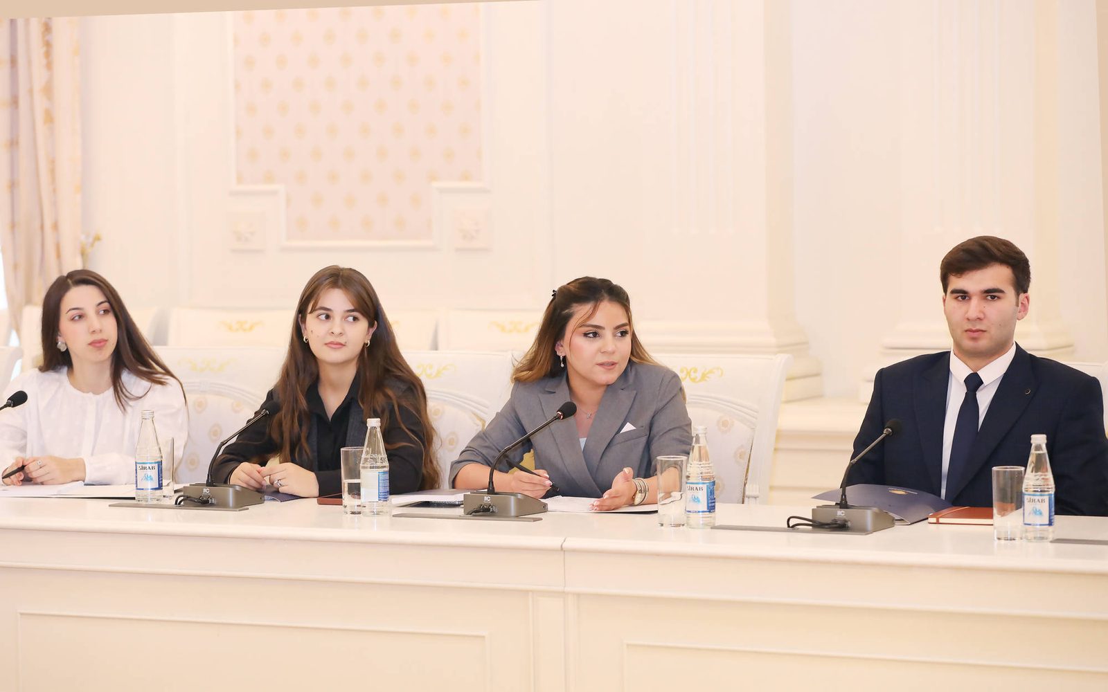 “Maarifçi”lər Məhkəmə-Hüquq Şurasının Aparat rəhbəri ilə görüşüb