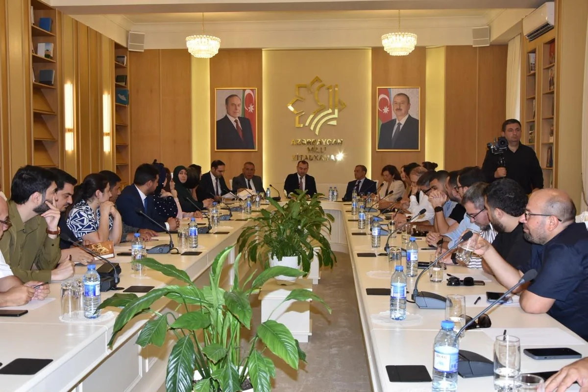 Mədəniyyət Nazirliyi yazar və naşirlərlə görüş təşkil edib