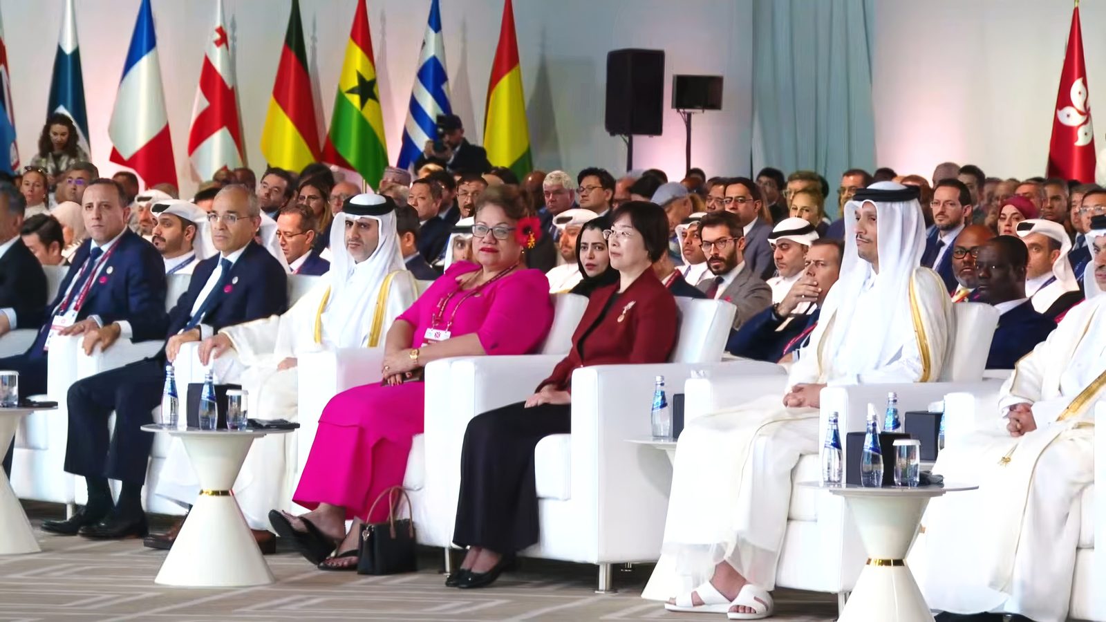 Mikayıl Cabbarov AİİB-in Dohada keçirilən 11-ci illik toplantısında iştirak edib