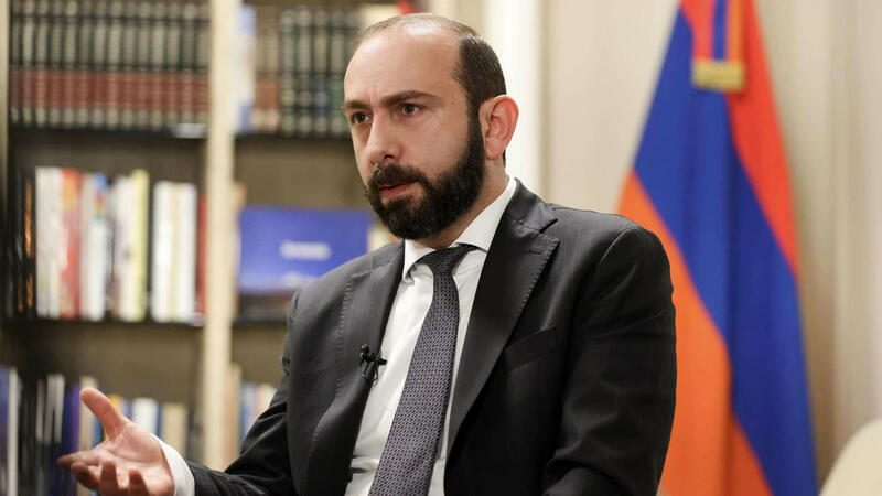 Mirzoyan: Rusiya Türkiyə və Azərbaycan sərhədinə aparan dəmir yolunun bərpasını müzakirə etməyə hazırdır