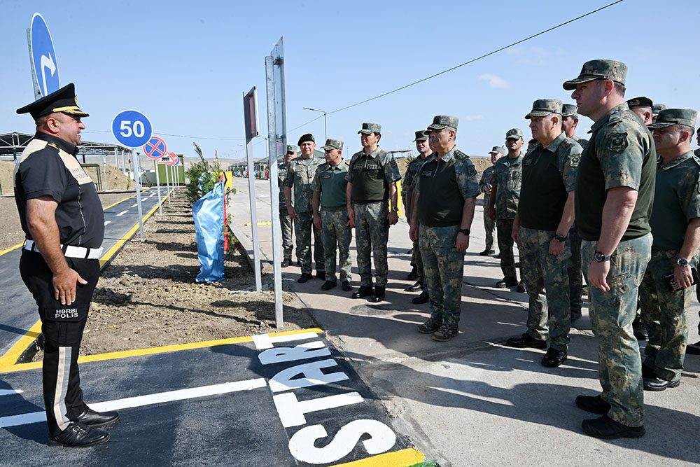 Müdafiə Nazirliyinin rəhbərliyi hərbi polis idarəsinin ƏİK bölüyünün ön əməliyyat bazasında olub 