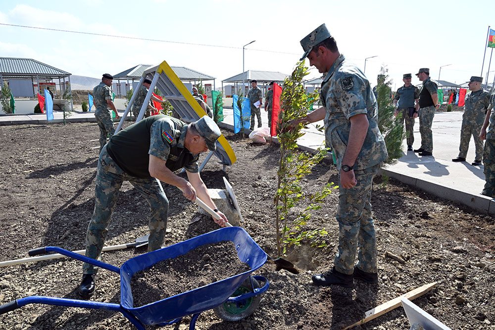 Müdafiə Nazirliyinin rəhbərliyi hərbi polis idarəsinin ƏİK bölüyünün ön əməliyyat bazasında olub 