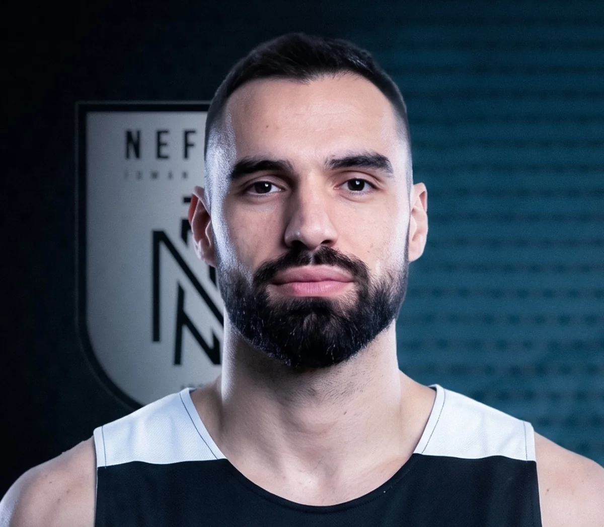"Neftçi" monteneqrolu basketbolçu ilə güclənib