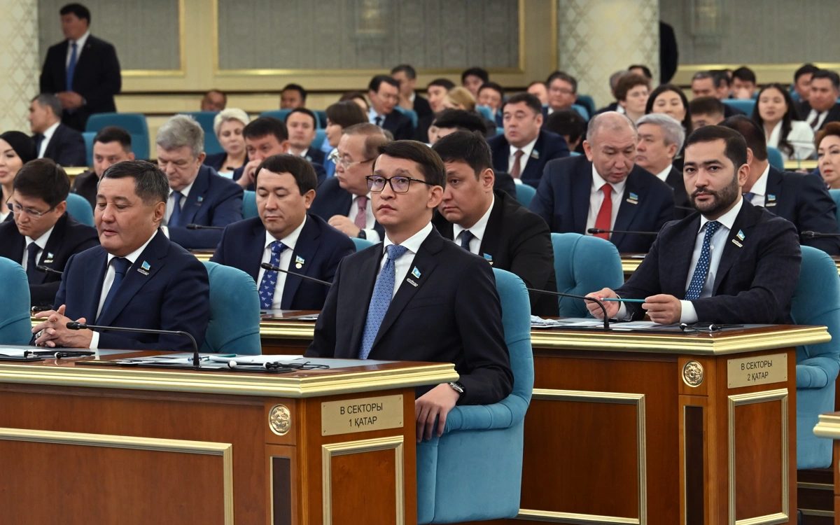 Nurlan Beknazarov Qazaxıstan Qurultayının vitse-spikeri seçilib
