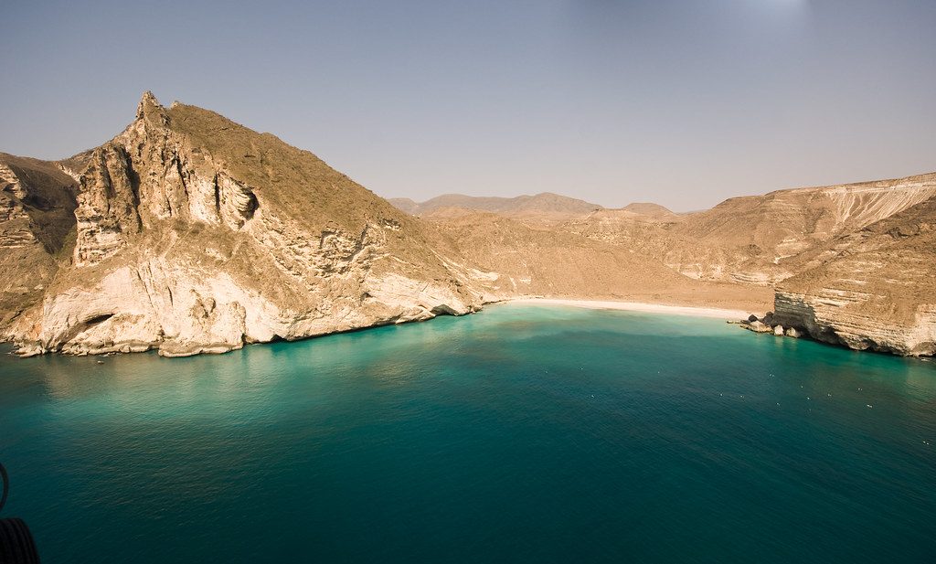 Oman sahillərində tanker və hərbi qüvvələrin iştirakı ilə insident baş verib