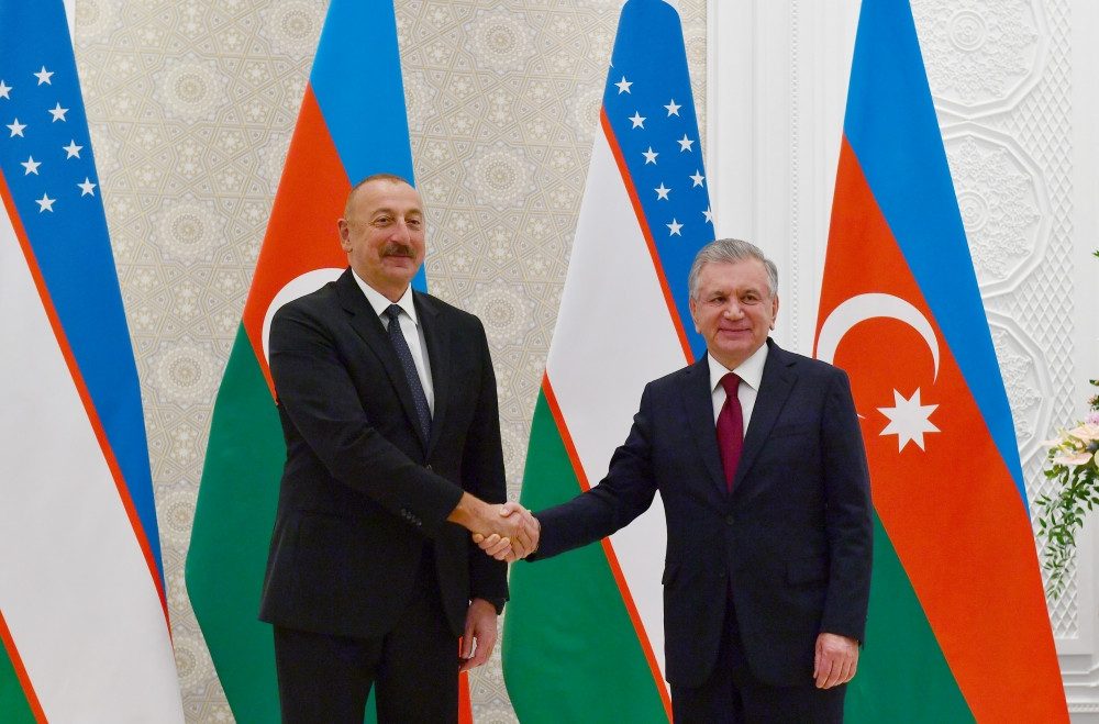 Özbəkistan Prezidenti Azərbaycana səfərə gəlir