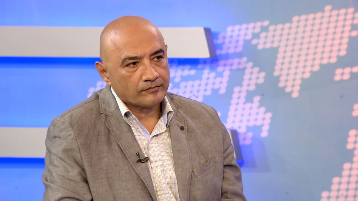 Politoloq: İkili standartlar dünya birliyinin problemlərini daha da dərinləşdirir