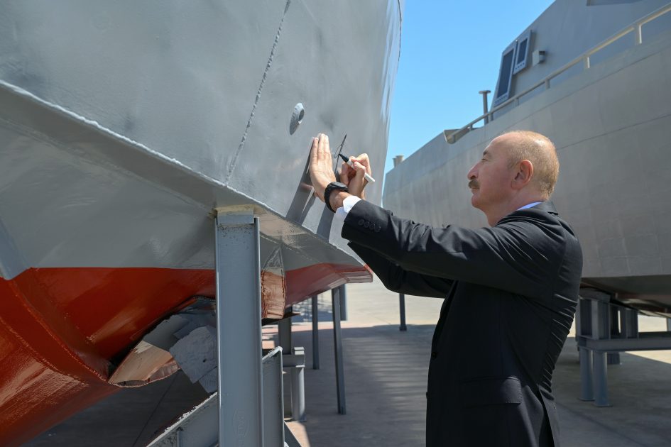 President Ilham Aliyev visits Naval Forces
