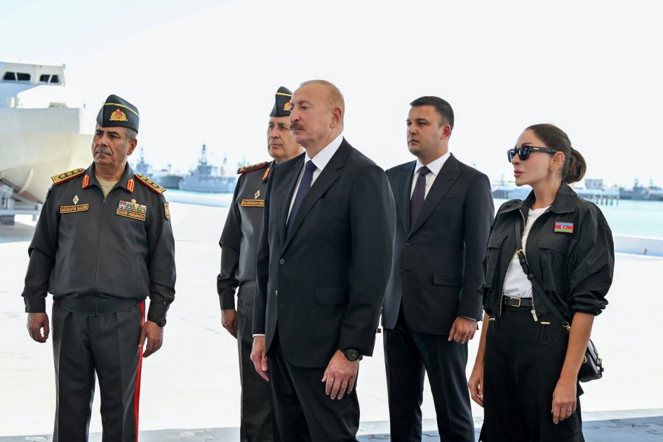 President Ilham Aliyev visits Naval Forces