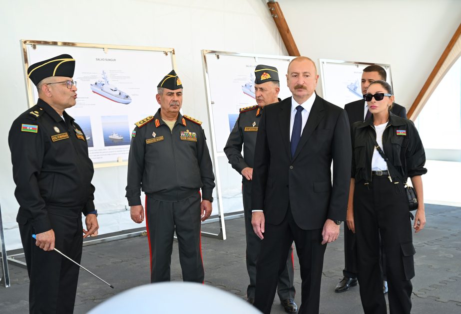 President Ilham Aliyev visits Naval Forces