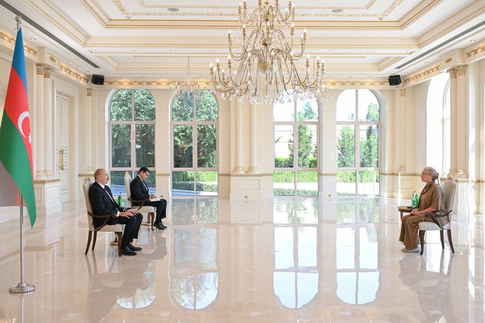 Prezident İlham Əliyev İsveçin yeni səfirini qəbul edib