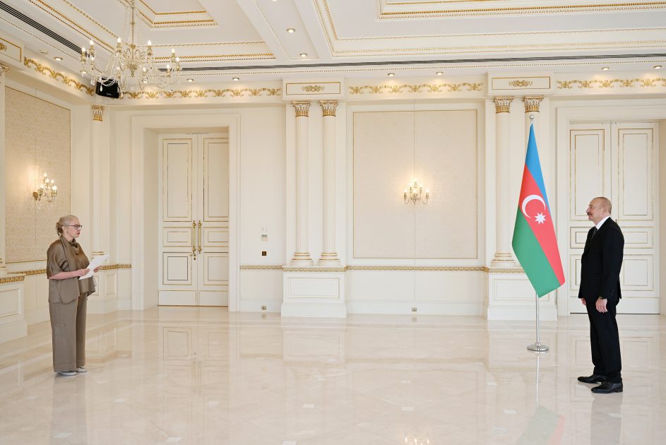 Prezident İlham Əliyev İsveçin yeni səfirini qəbul edib