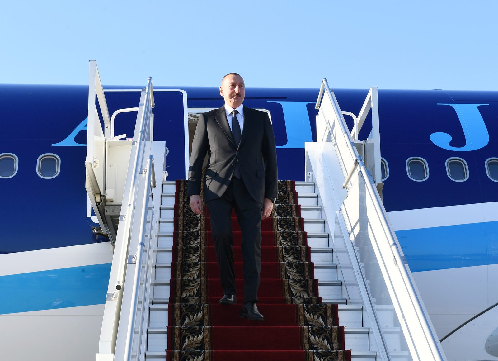 Prezident İlham Əliyev Özbəkistana səfər edəcək