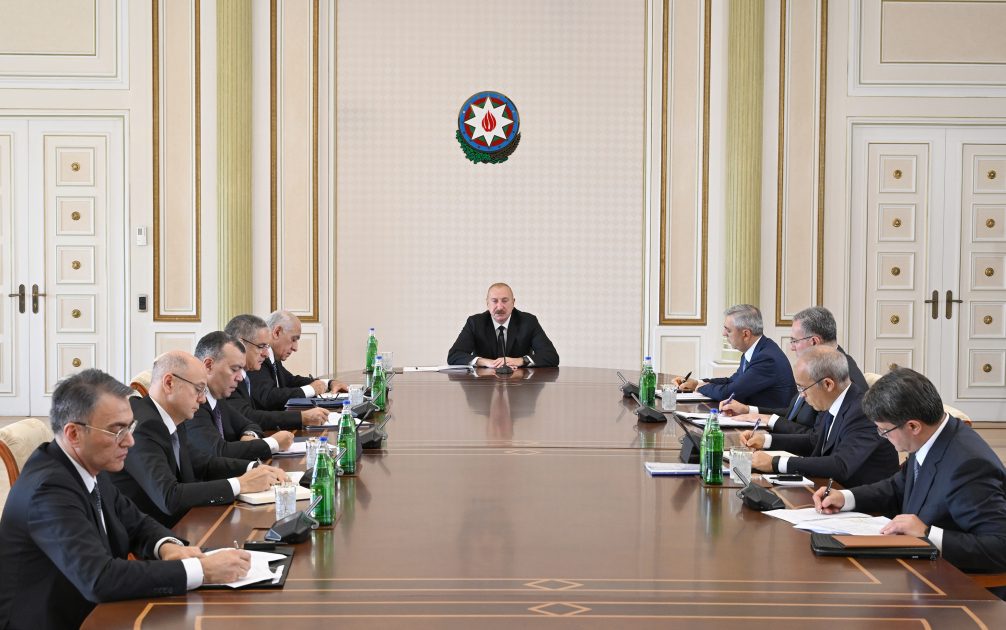 Prezidentin sədrliyi ilə dağ-mədən və metallurgiya sənayesinin inkişafına dair müşavirə keçirilib