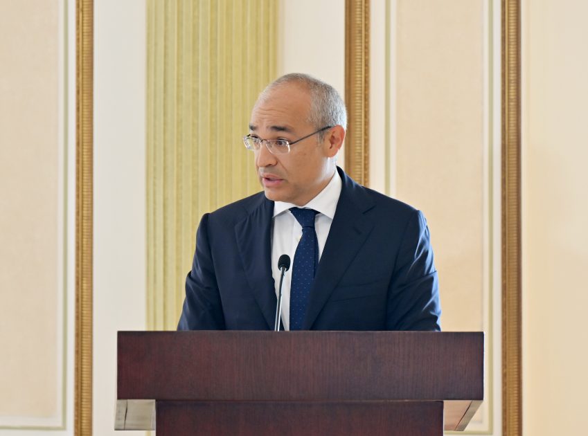 Prezidentin sədrliyi ilə dağ-mədən və metallurgiya sənayesinin inkişafına dair müşavirə keçirilib